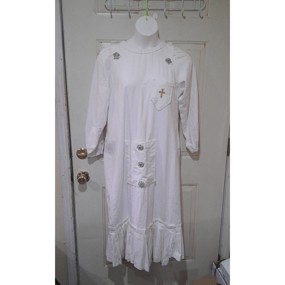 Baptismal Gown, Costume